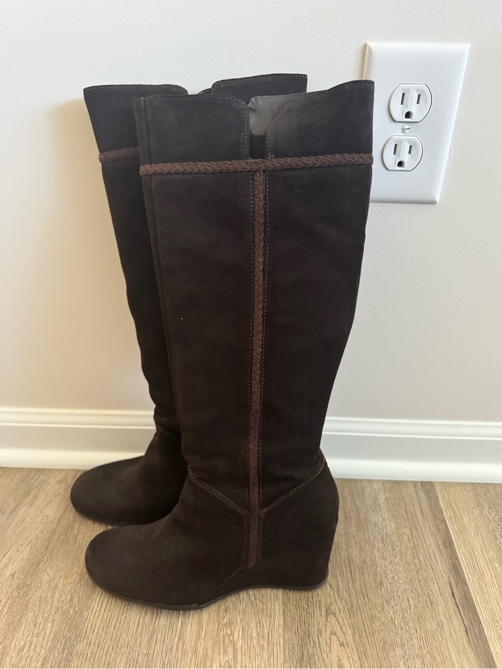 BNWOT Aldo Women's Dark Brown Suede Wedge Knee Boots